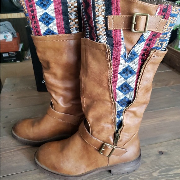 Aztec Print Pull On Boot - Picture 1 of 6